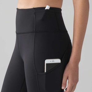 Lululemon Fast & Free Tight II Nulux 25" / Size 4 /Reflective Dots
